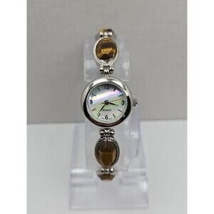 Avon | Accessories | Avon Mother Of Pearl Goldtone Quartz  display picture 3